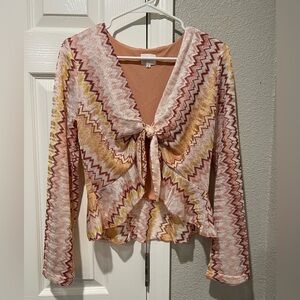 Long sleeve front trim tie top